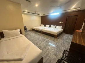 Treebo SG Square Grand Near Auroville Beach - Habitación