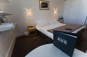 Ōtoromiro Hotel - Habitación