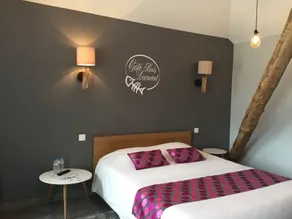 Hotel restaurant La Pêcherie - Le manoir d'à coté - Les 5 ruches -Logis hôtels - Værelse