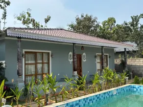 Eleven Eleven Villa - Pool