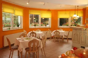 Waldhaus Lauenhain - Restaurang