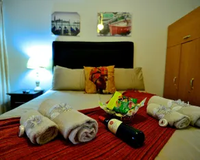 Lalamo Guest House - Zimmer