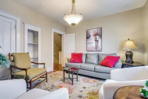 Walk to Garden & Restaurants: Zanesville Apartment - Intérieur