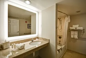 Homewood Suites by Hilton Dulles Int'l Airport - Salle de bain