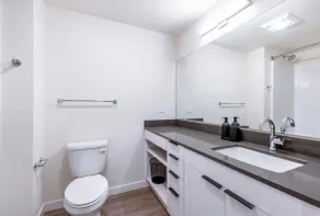 Marina Square Suites - Bad