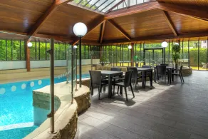 Airport Inn Manchester - Piscina