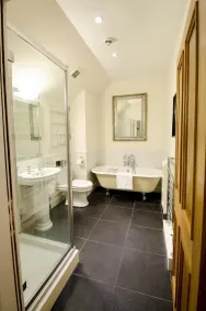 Boys Dormitory - Salle de bain