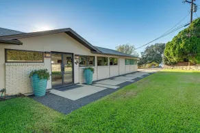 Luxe Mid-Century Austin Home w/ Canyon Views - Interiør