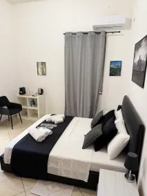 WHITEHOUSE - Room