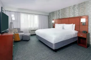 Courtyard Fort Wayne Downtown at Grand Wayne Convention Center - Chambre