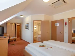 Hotel Kriemhild am Hirschgarten - Chambre