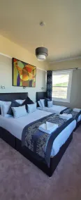 Alexandra Hotel - Room
