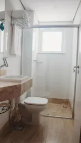 Hotel Golden Inn Lafaiete - Baño