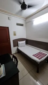 Hotel Bharath - Room