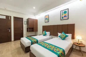 Treebo Flora Embassy - Room