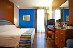 Hotel Royal Torino Centro Congressi - Room