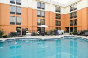 Comfort Inn & Suites Newark - Wilmington - Pool