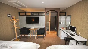 Gumi Prime Hotel - Zimmer