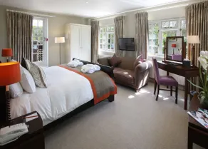 The Bell Inn Hotel - Room