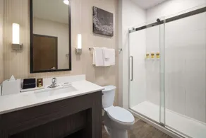Best Western Plus Prince George - Badezimmer