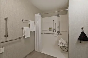 Holiday Inn Express & Suites - Portland Airport - Cascade Stn by IHG - Salle de bain