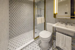 Hotel Shocard Broadway, Times Square - Bathroom