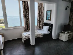 AZURA BAY HOTEL - Room
