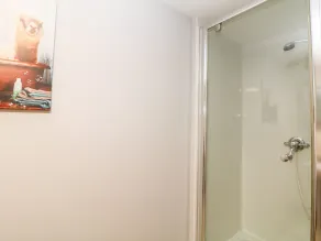 Haddon Cottage - Bathroom
