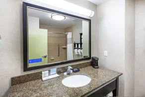Hampton Inn & Suites Houston/League City - Salle de bain