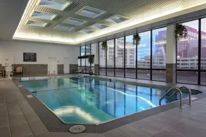 DoubleTree by Hilton Omaha Downtown - Pool