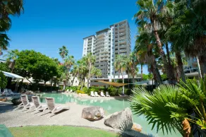 Bridgewater Apartments - Pool