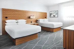 Delta Hotels by Marriott Grande Prairie Airport - Room