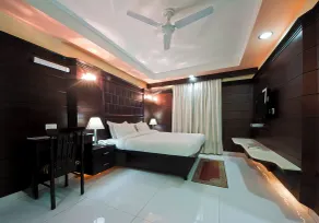 Foxoso Taj View Hotel - Chambre