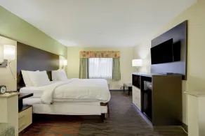 Saint Joseph Inn & Suites Benton Harbor Near I-94 - Zimmer