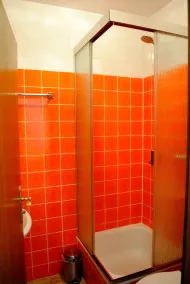 Hotel & Café Göller - Bathroom