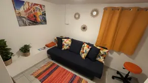 Cozy Furnished Basement Apartment - Chambre