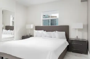 Fortune House Hotel Suites - Chambre