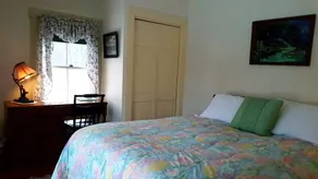 The Farmstand Bed & Breakfast - Zimmer