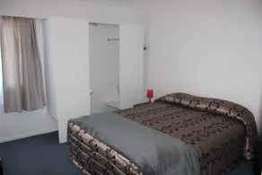 Centennial Court Hotel - Chambre