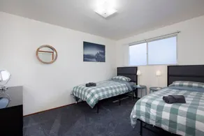 Convenient 2 bedroom, walk to Bart, 10 min to Berkeley - Rom