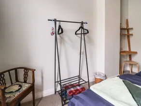 2 James Street - Room