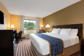 Days Inn by Wyndham Hillsborough - Chambre
