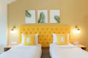 Bloom Hotel - Khandala - Room