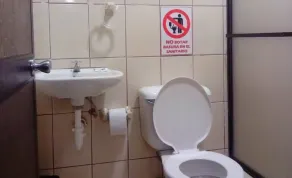 Hostal Los Mantas - Bathroom