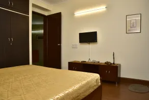 2BHK Comfortable Furnished Serviced Apartments in Hauz Khas - Woodpecker Apartments - Room