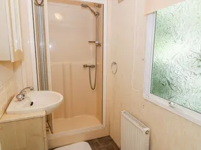 Grange Caravan - Bathroom