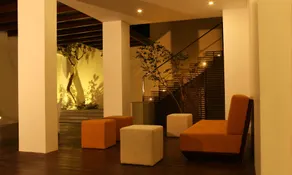 Hotel Cloud 9 Negombo - Coin salon dans le hall