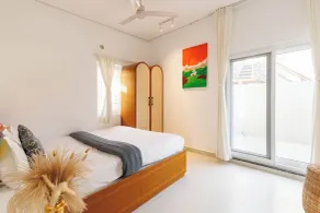 Villa Prism by StayJadePoolPyramid Room1hr Blr - Camera