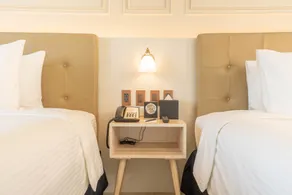 The Monarch Hotel - Room