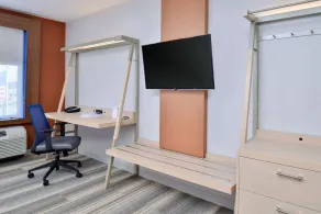 Holiday Inn Express & Suites Farmington Hills - Detroit by IHG - Chambre